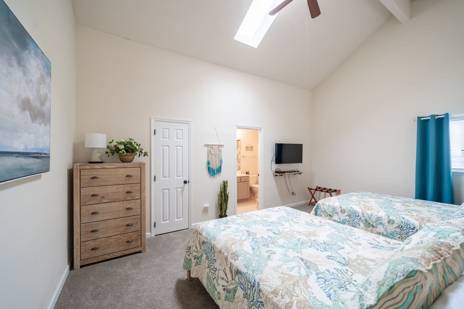 Surfside Condo: 1860 Auburn Lane