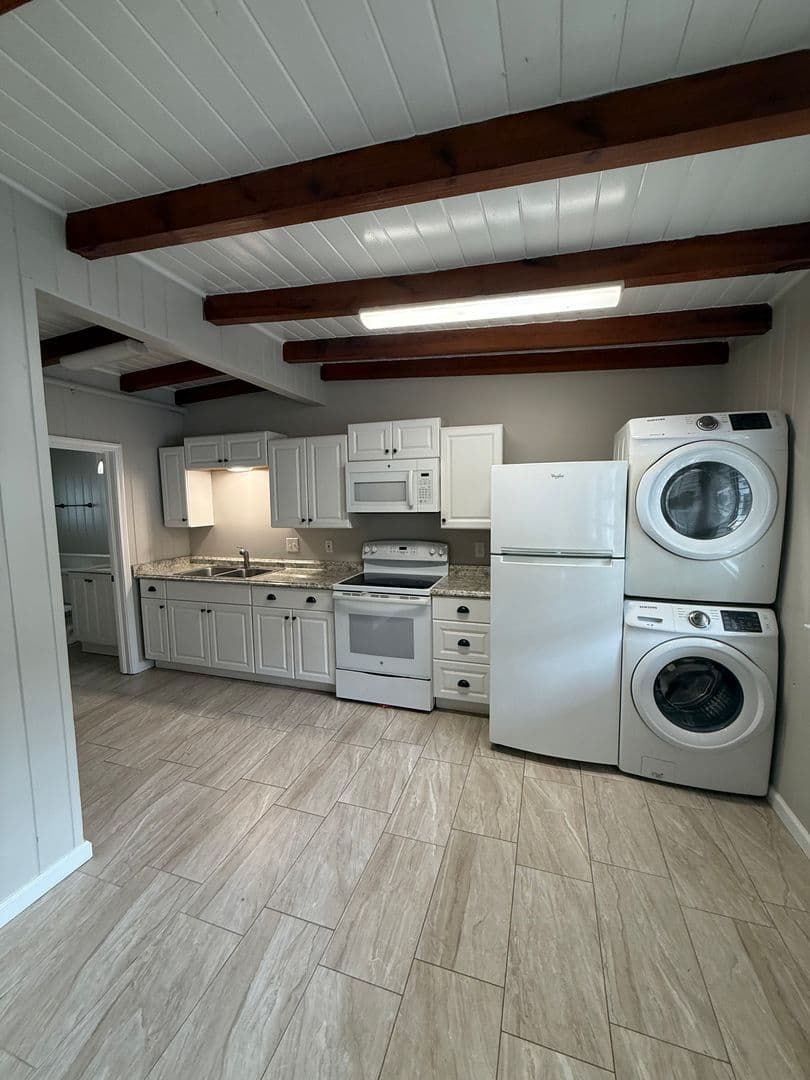 North Myrtle Beach Apartment: 3402 Turner Street
