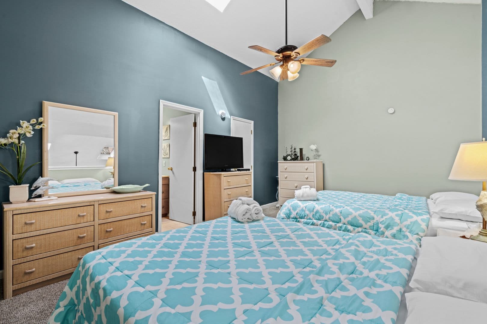 Surfside Beach Condo: 1890 Auburn Lane  Unit 33-H