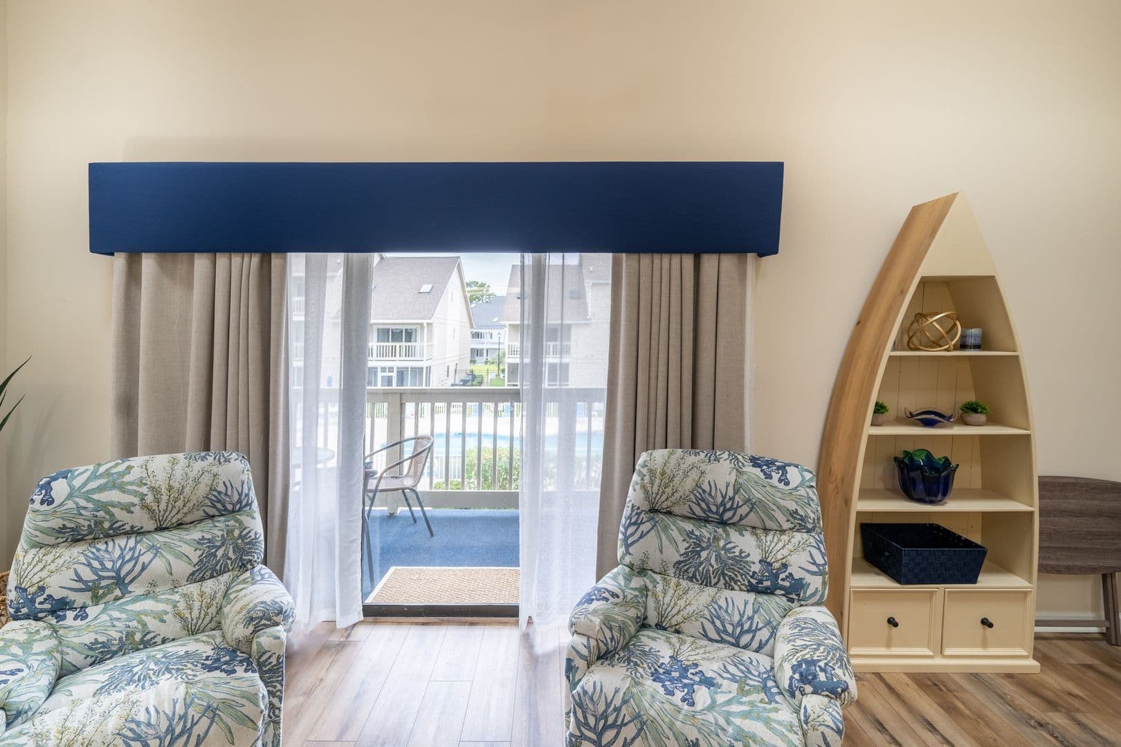 Surfside Condo: 1860 Auburn Lane