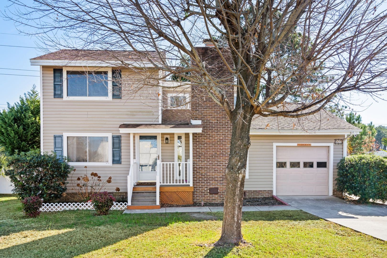 Surfside Beach House: 505 Plantation Drive