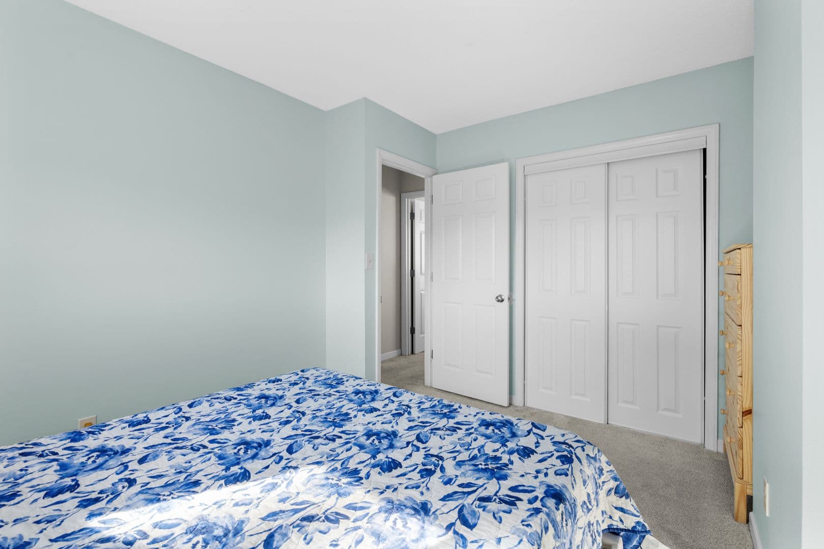 Surfside Beach House: 505 Plantation Drive