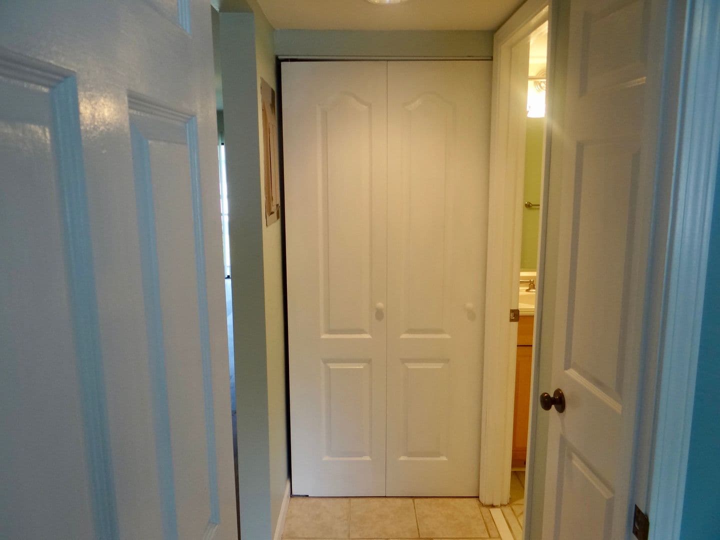 Surfside Beach House: 1101 2nd Ave N.