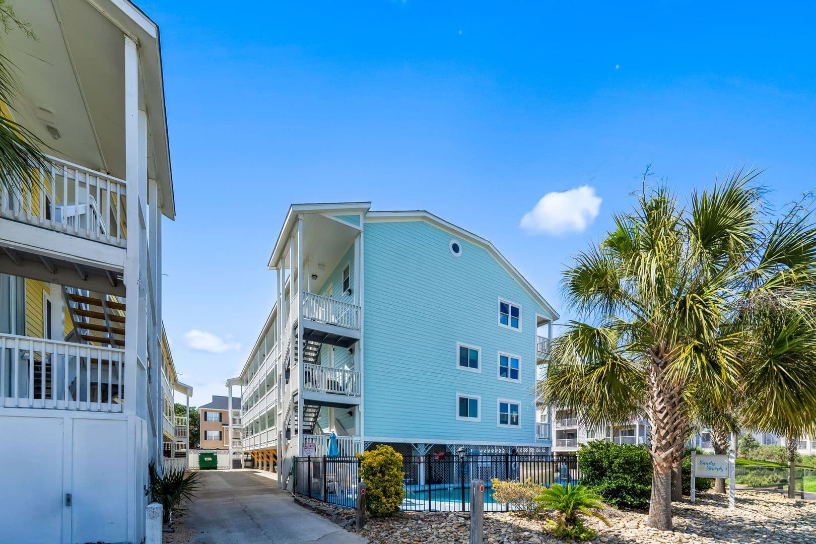Murrells Inlet House: 1429 N Waccamaw Dr