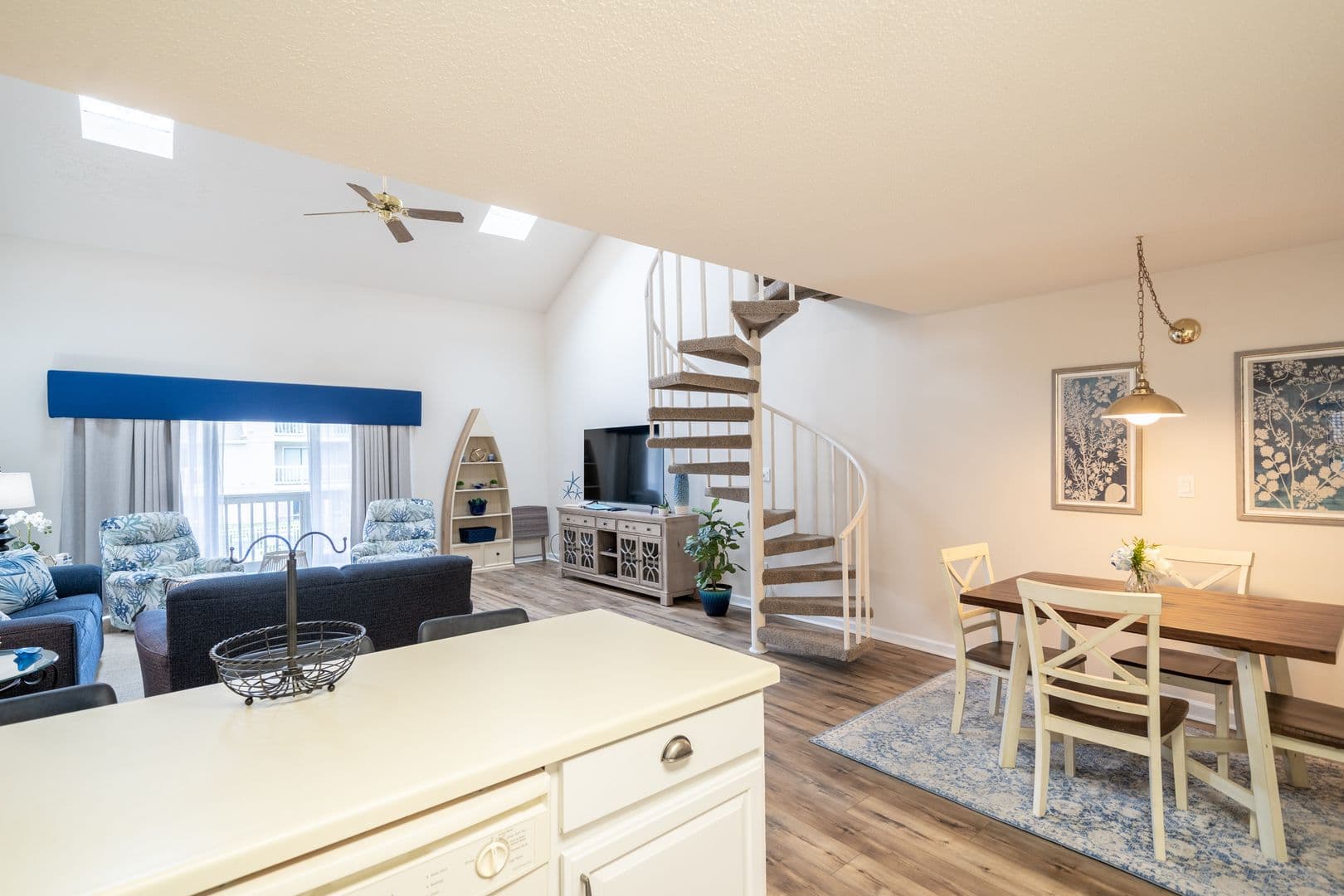 Surfside Condo: 1860 Auburn Lane
