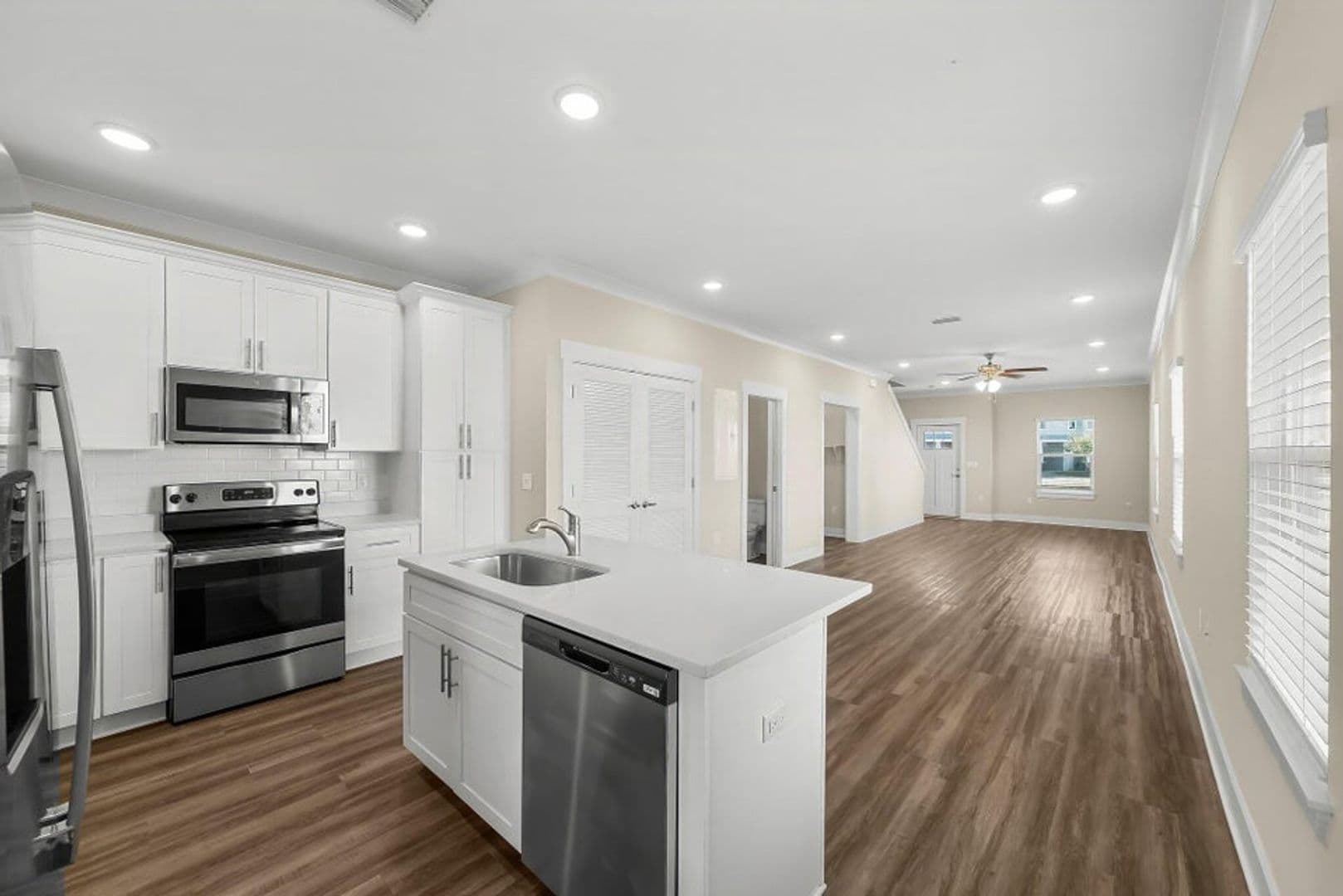 Freeport Apartment: 303 North Sand Palm Road