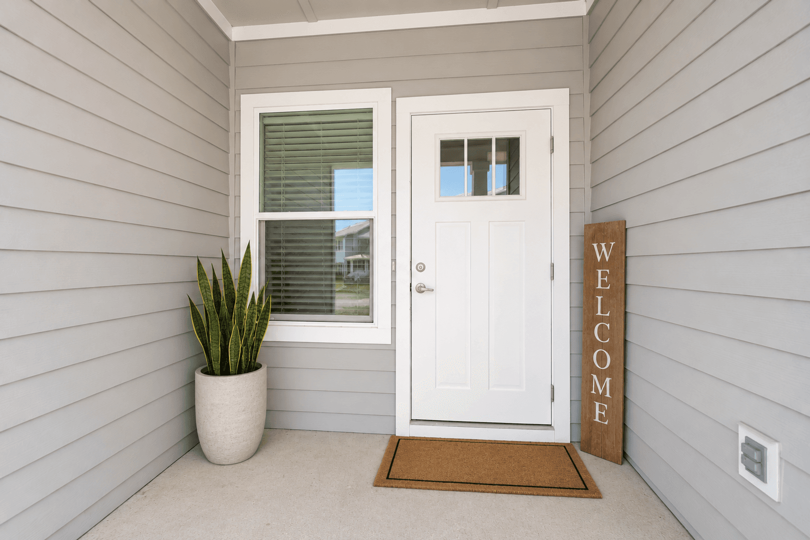 Freeport Townhome: 328 Date Palm Lane
