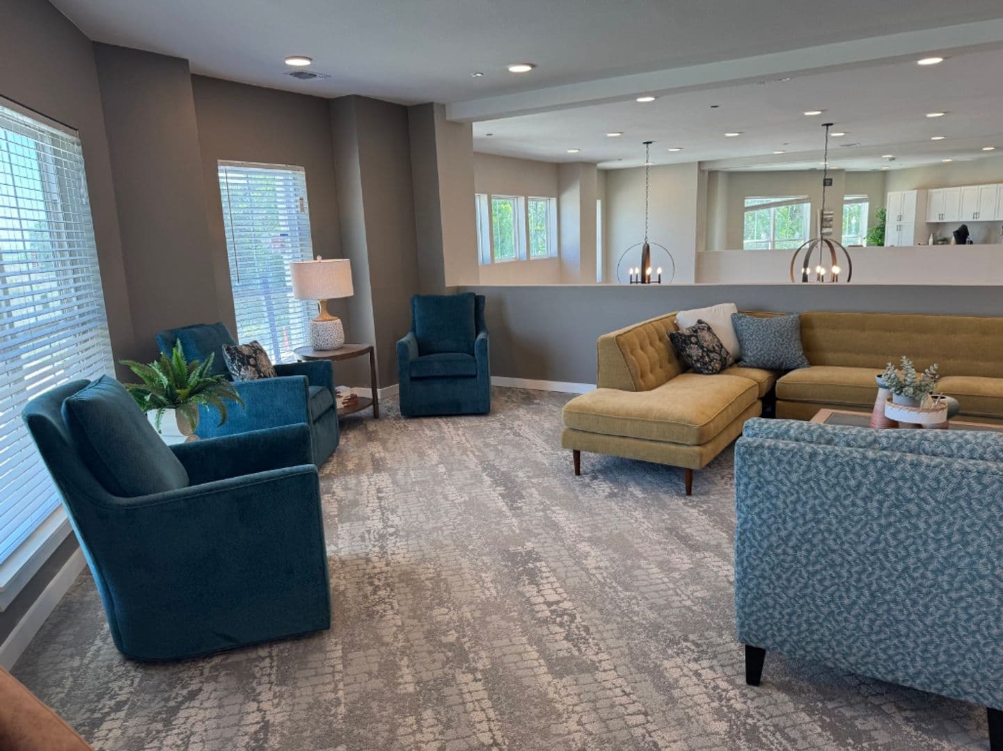Lockhart Apartment: 2125 Windsor Boulevard
