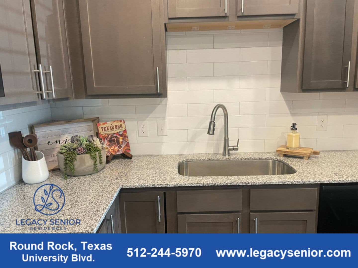 Round Rock Apartment: 1001 University Boulevard