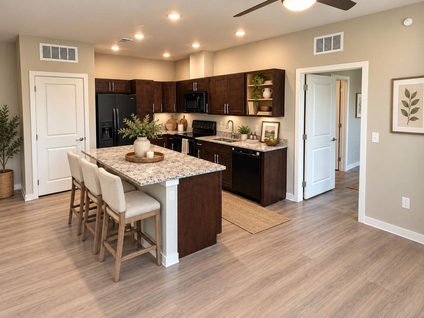 San Antonio Apartment: 6219 S. New Braunfels Ave.
