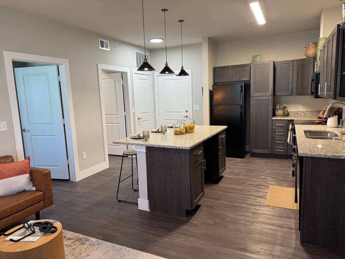 Lockhart Apartment: 2125 Windsor Boulevard