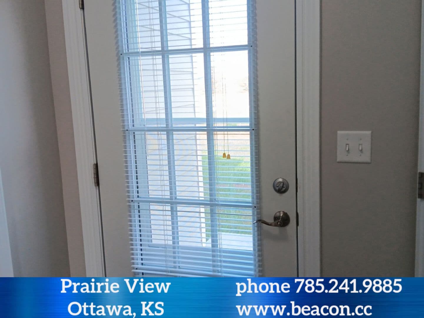 Ottawa Apartment: 928 East Prairie View Street