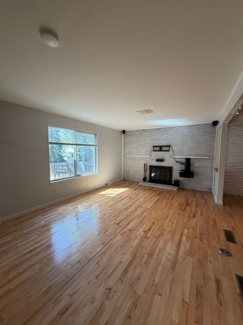Aurora House: 16596 E Stanford Pl