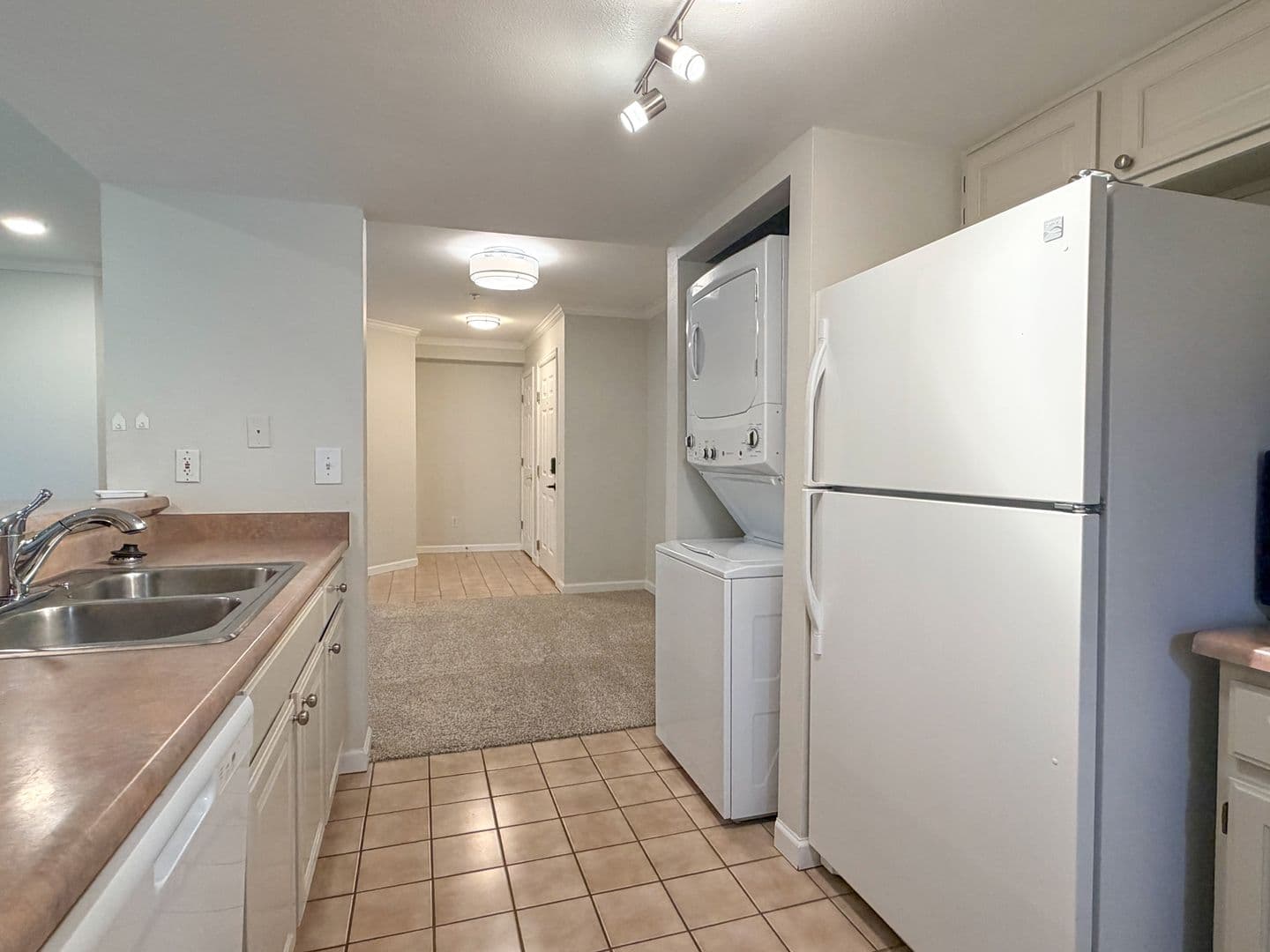 Littleton Condo: 12233 W Cross Dr #208