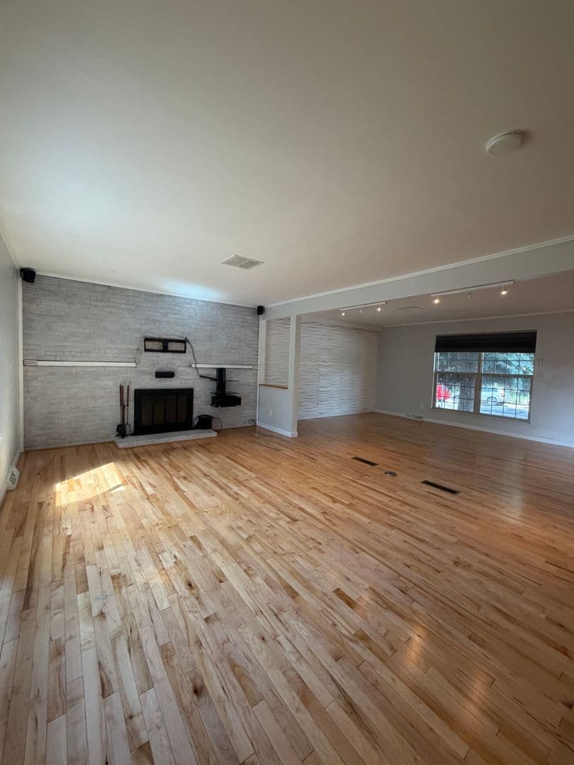 Aurora House: 16596 E Stanford Pl