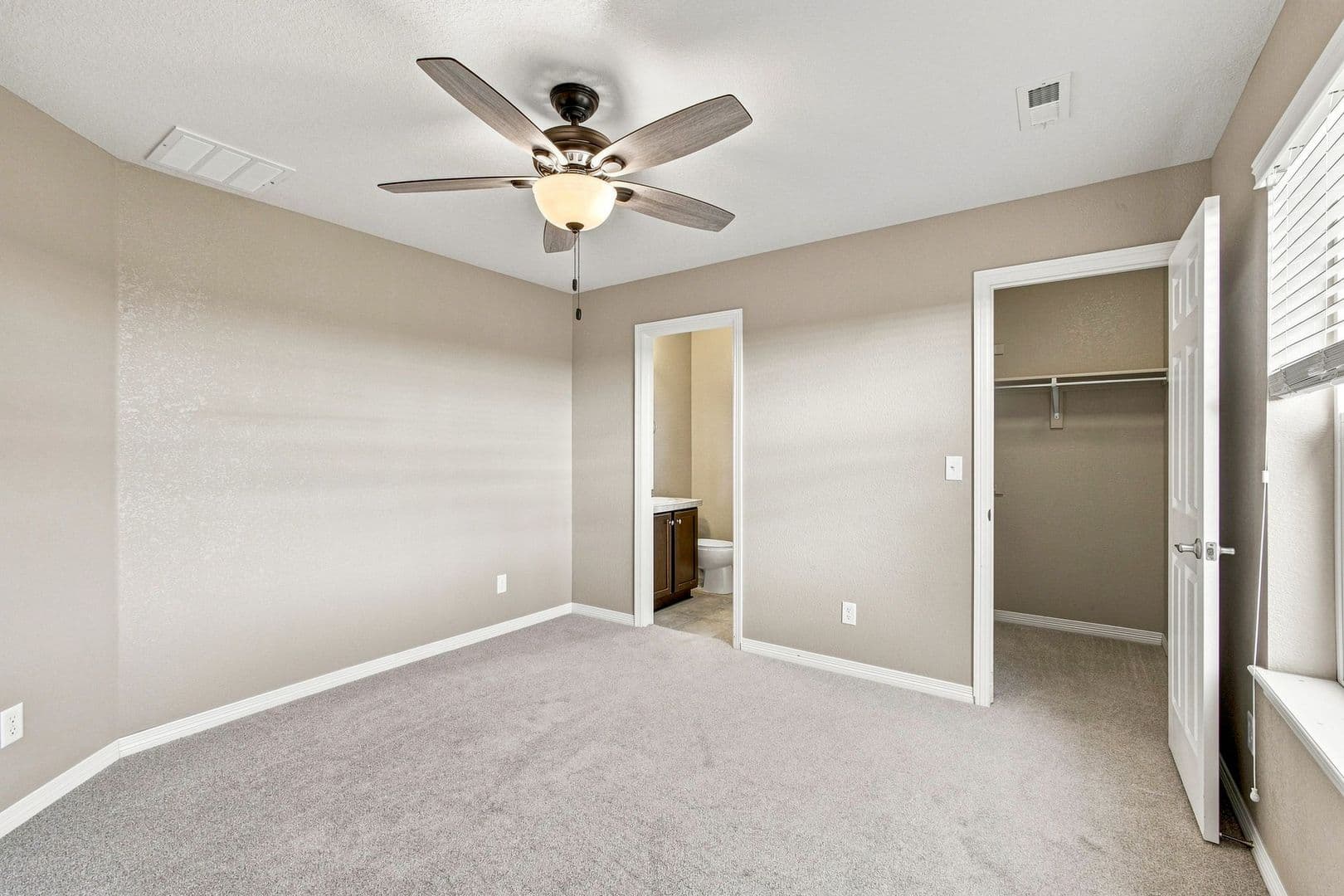 Parker House: 20420 Northern Pine Ave