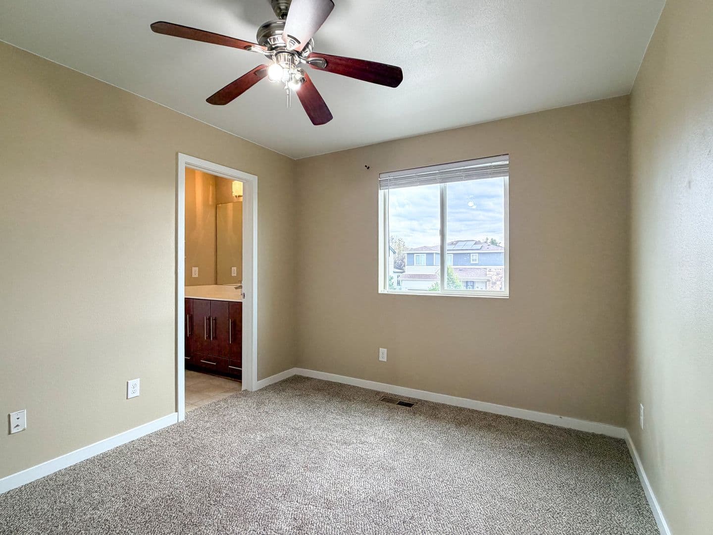 Commerce City House: 10029 Richfield St