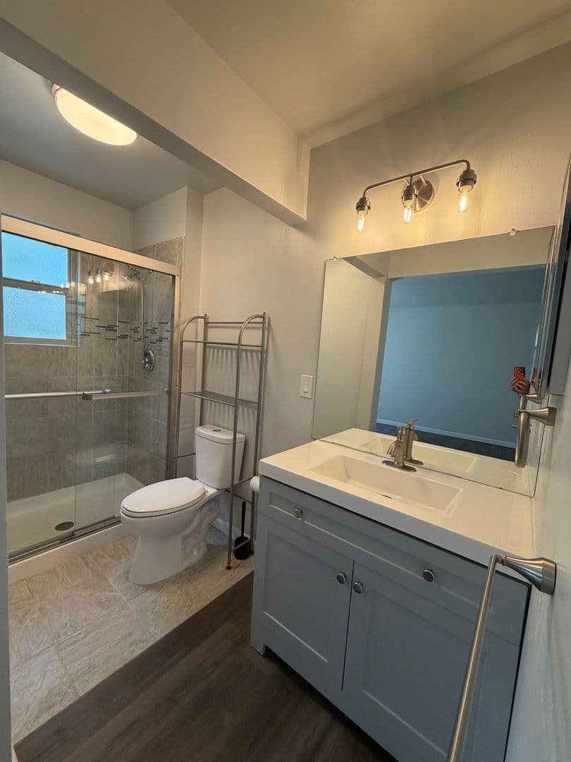 Aurora House: 16596 E Stanford Pl