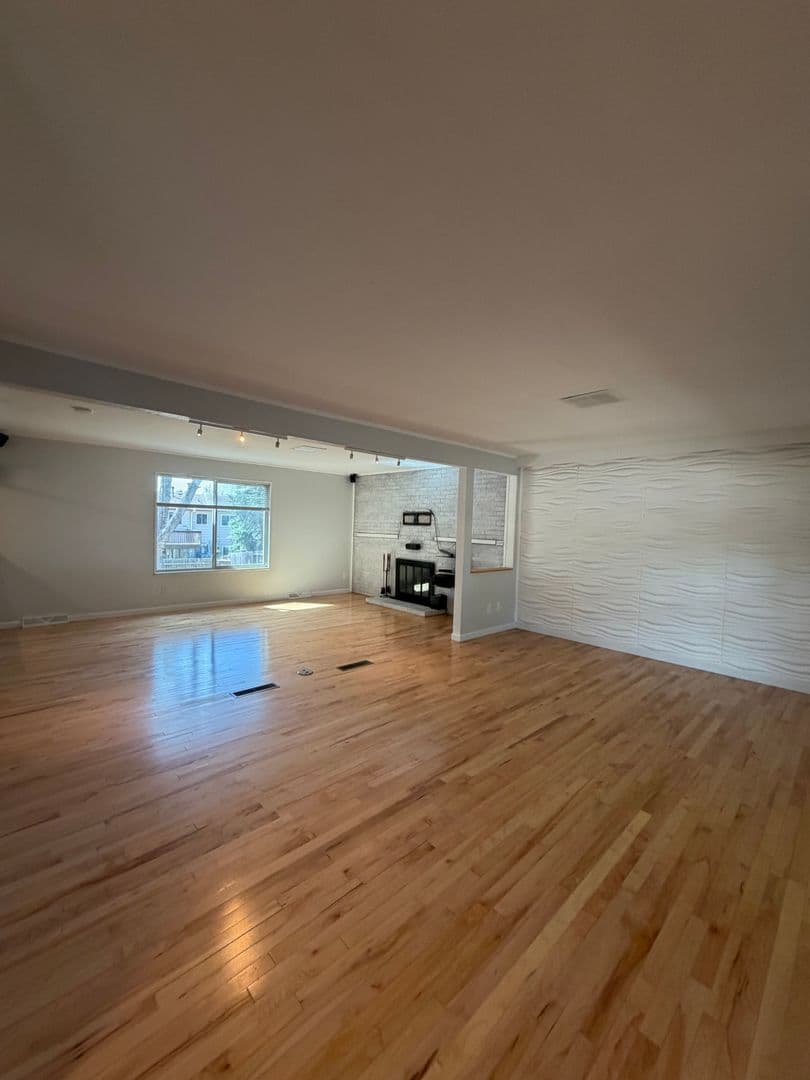 Aurora House: 16596 E Stanford Pl