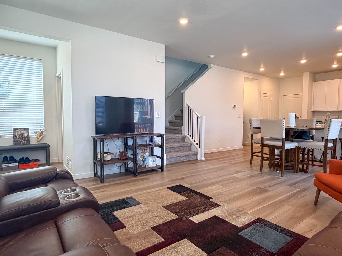 Bennett House: 239 Adams St