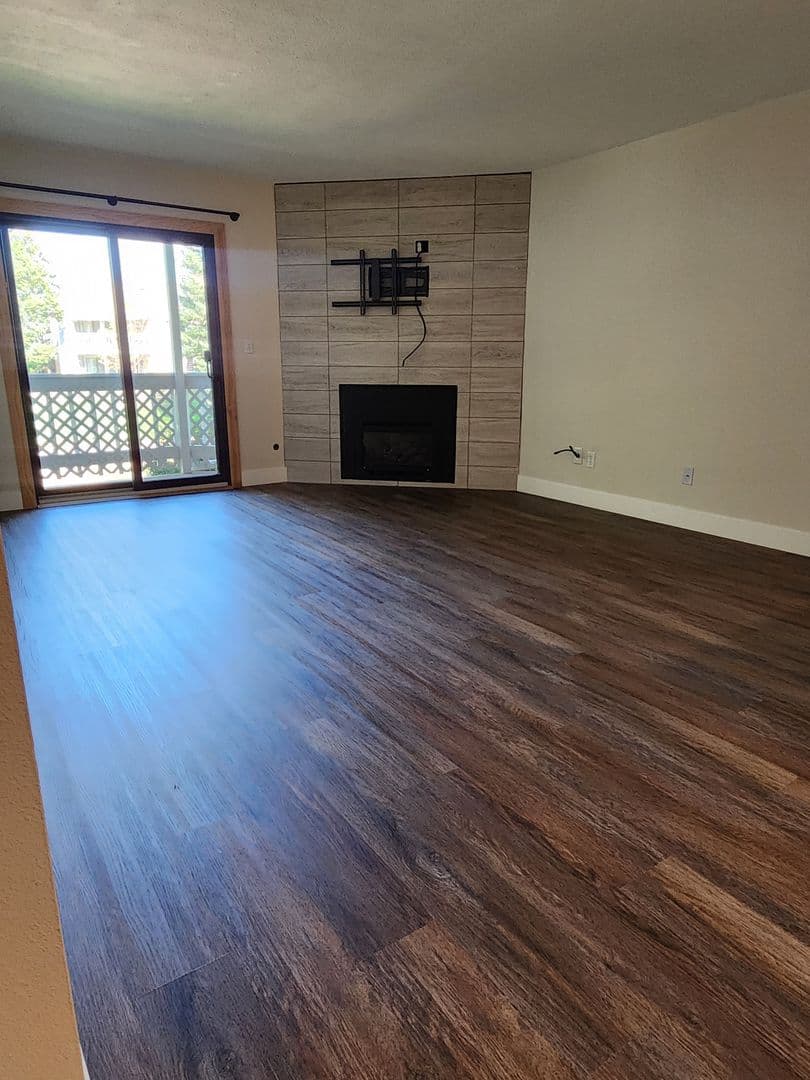 Denver Condo: 8335 Fairmount Dr