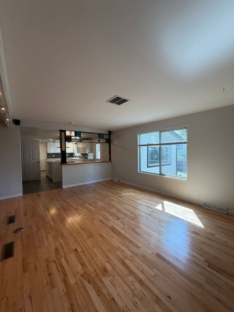 Aurora House: 16596 E Stanford Pl