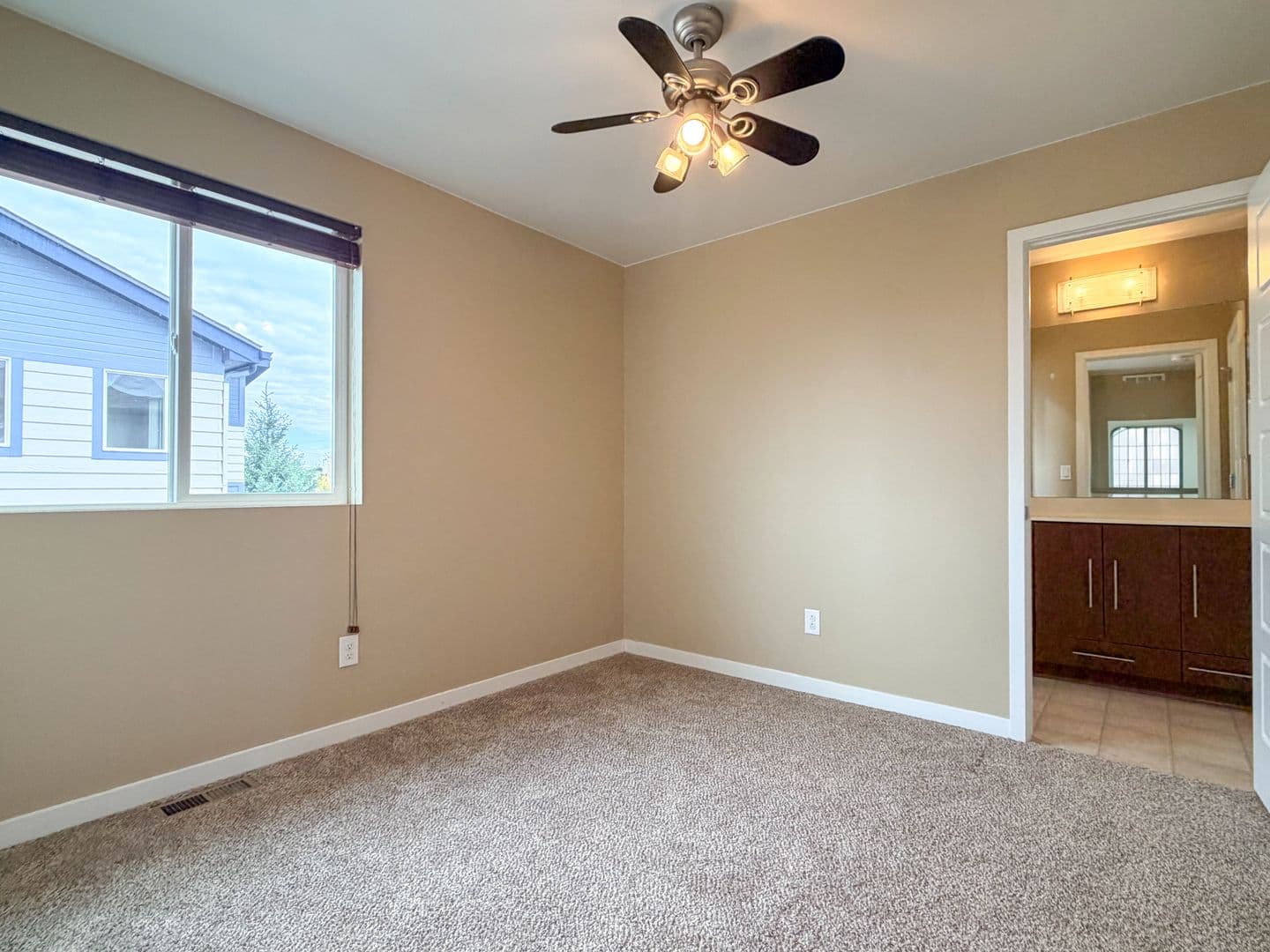 Commerce City House: 10029 Richfield St