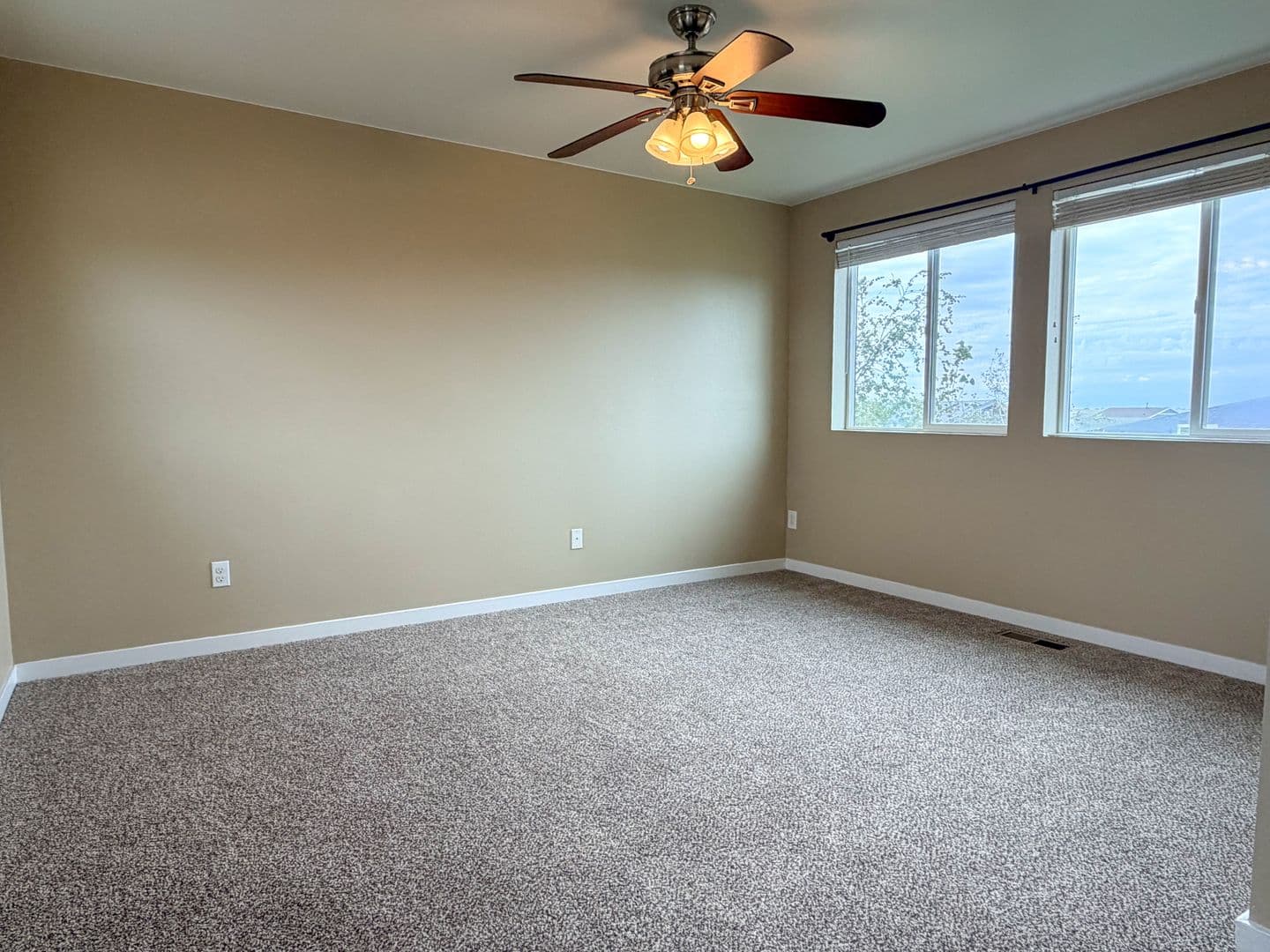 Commerce City House: 10029 Richfield St
