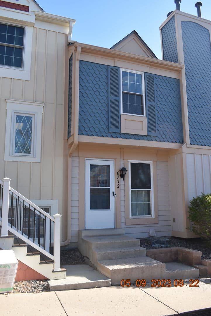 Littleton Townhome: 6732 S Holland Way