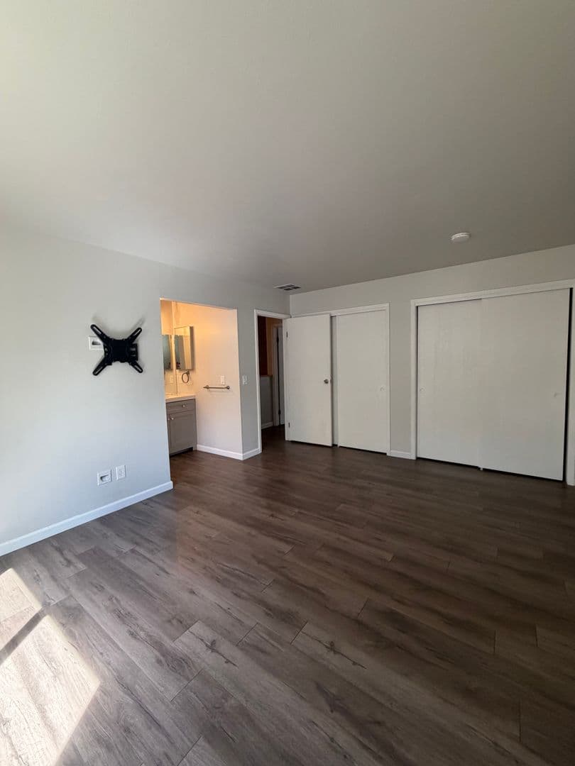Aurora House: 16596 E Stanford Pl