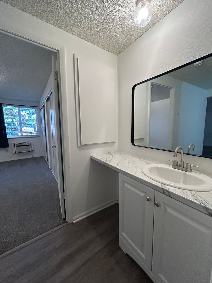 Denver Condo: 1306 S Parker Rd #167