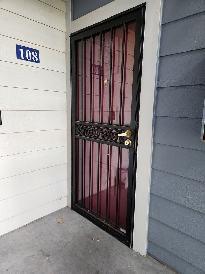 Denver Condo: 8335 Fairmount Dr