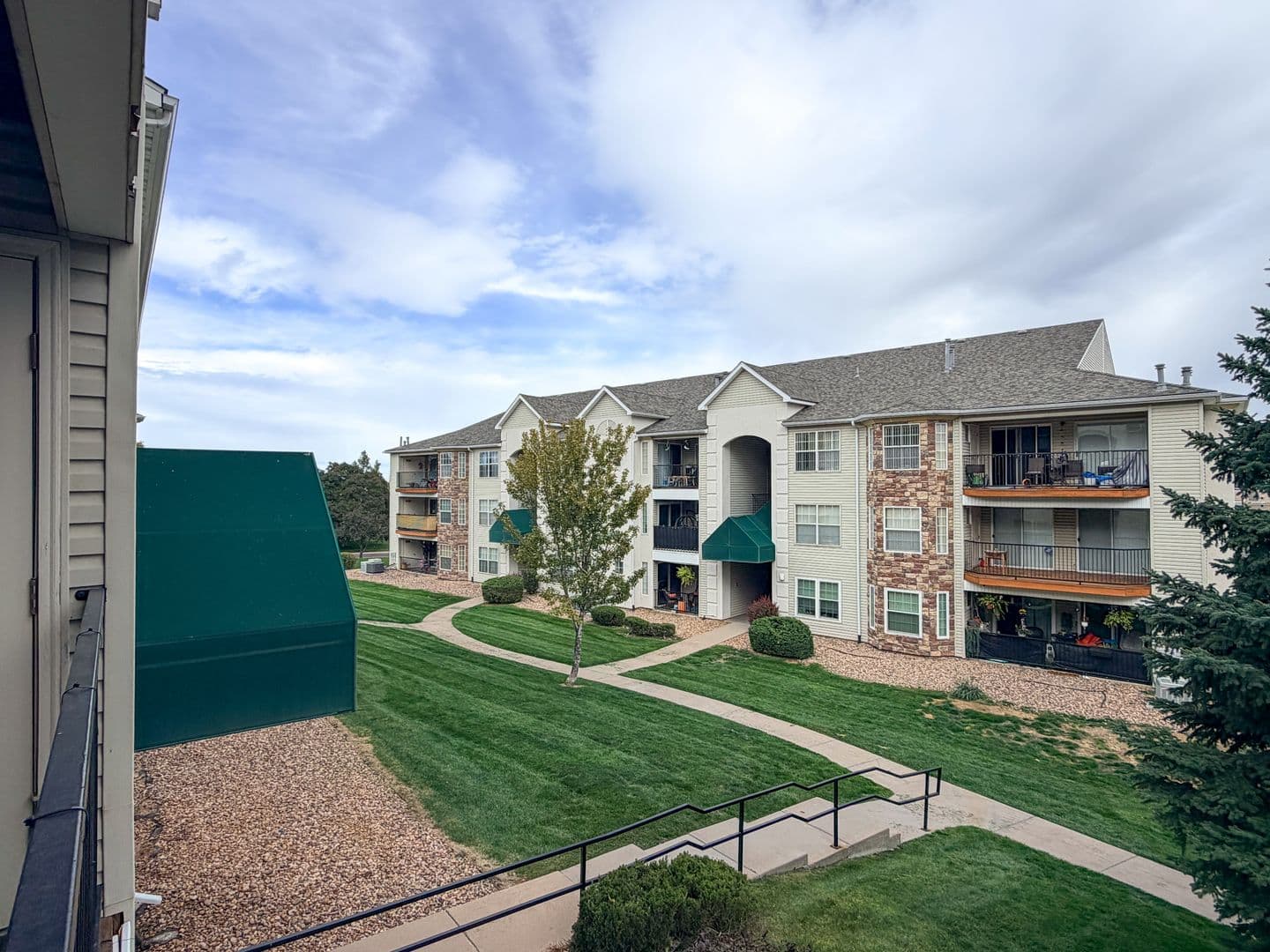 Littleton Condo: 12233 W Cross Dr #208