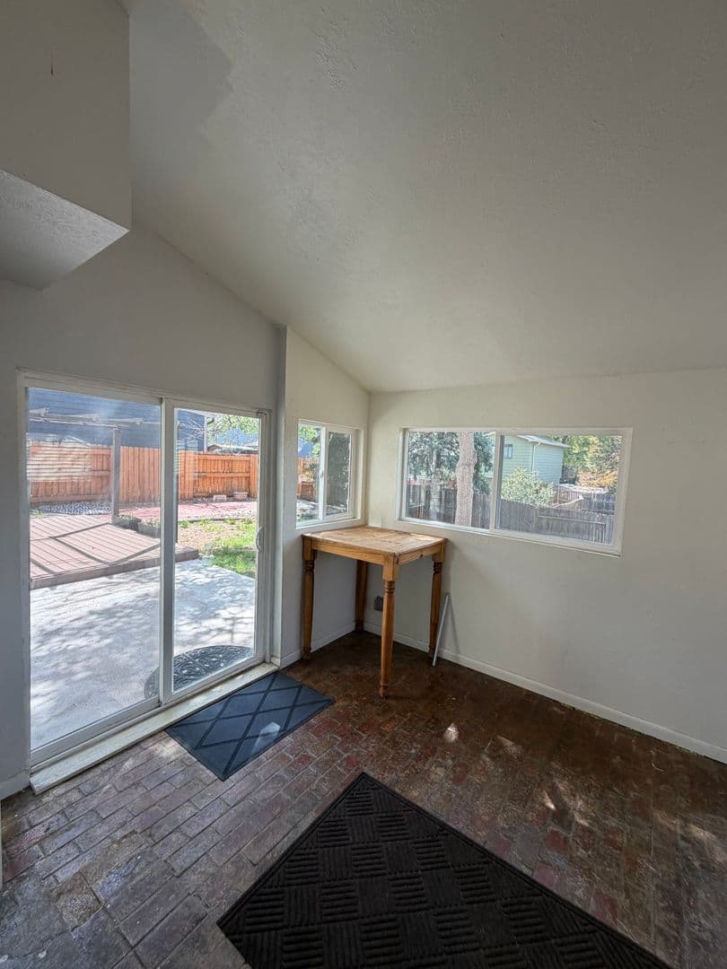 Aurora House: 16596 E Stanford Pl