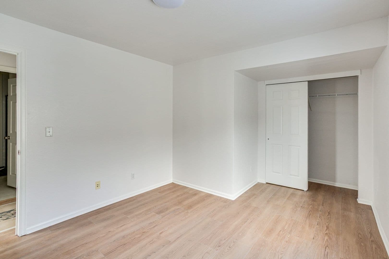 Denver Apartment: 5178 N Netherland St