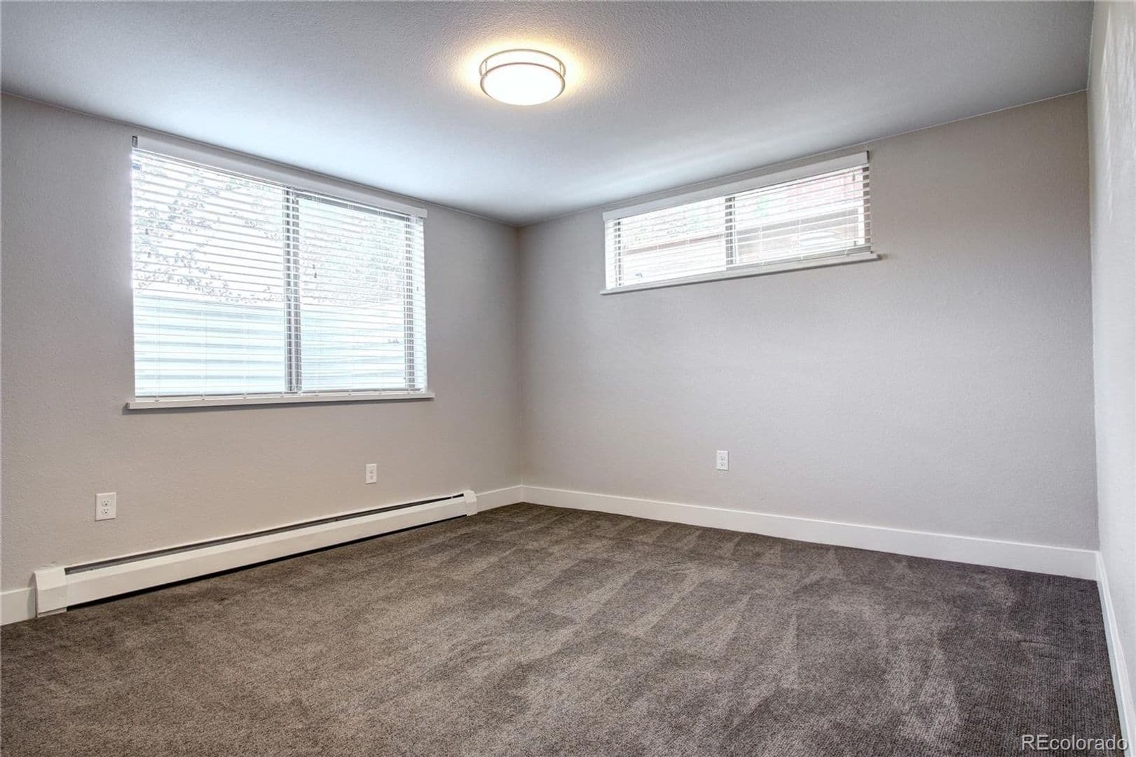 Edgewater Apartment: 2000-2014 Marshall St