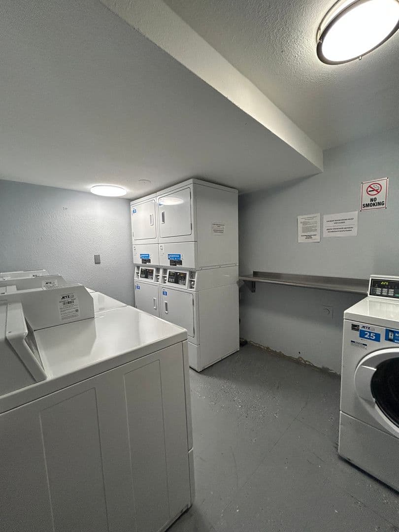 Denver Condo: 1306 S Parker Rd #167