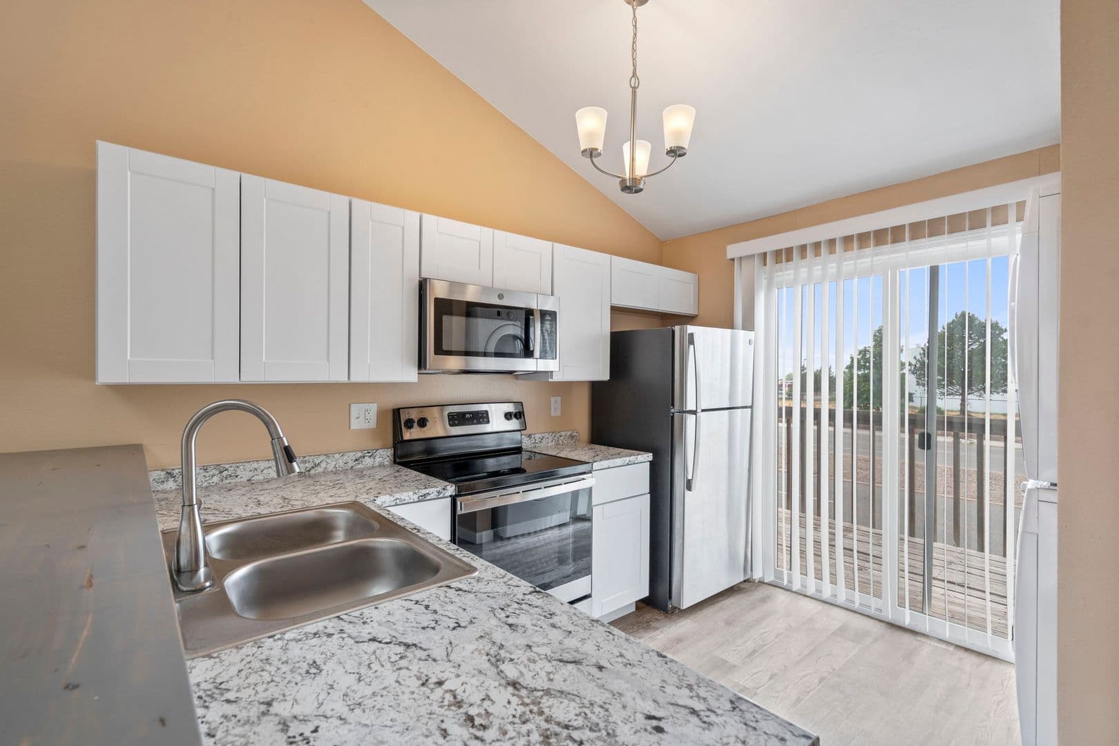 Aurora Condo: 16934 E Whitaker Dr #F