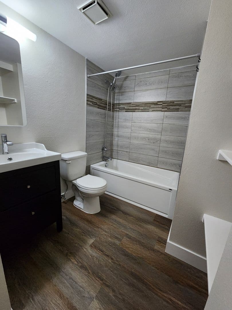 Denver Condo: 8335 Fairmount Dr