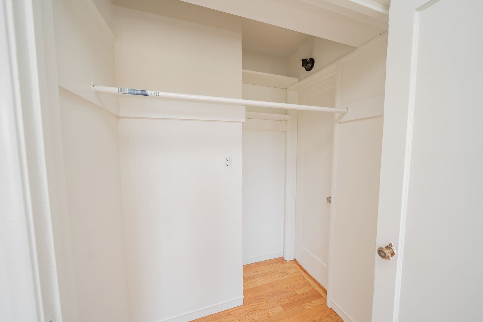 Oakland Apartment: 2526 Ivy Dr