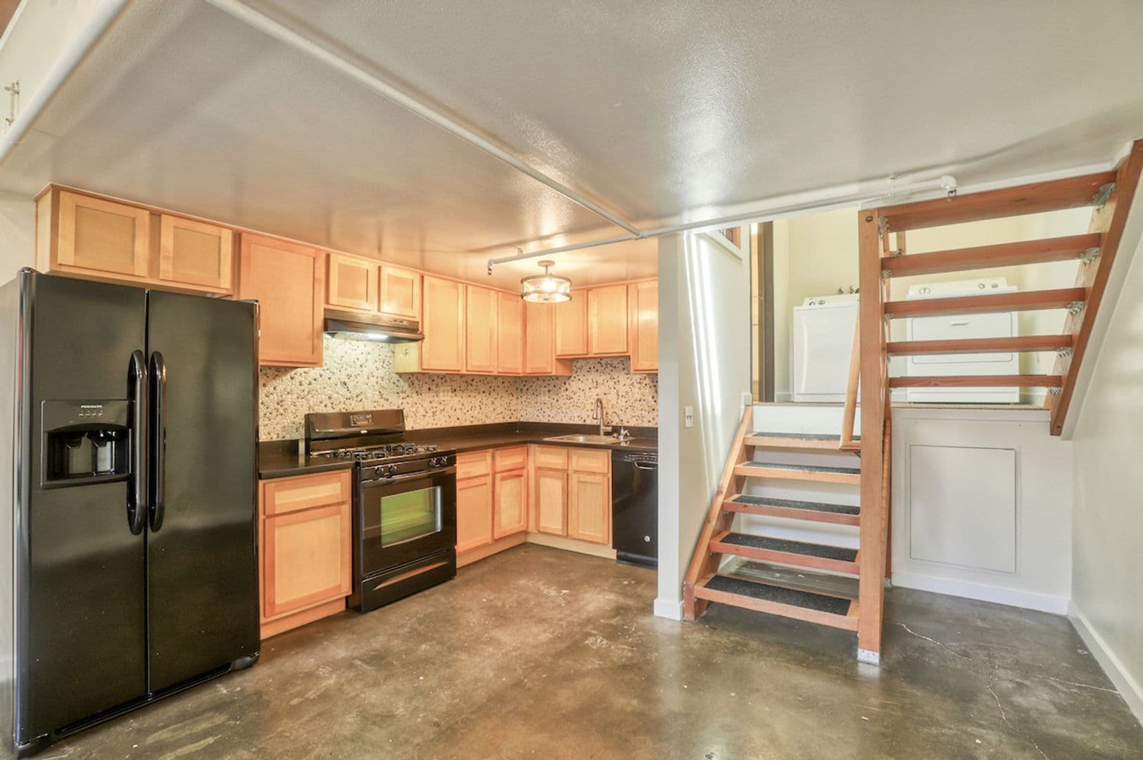 Oakland Apartment: 1000 43rd Street