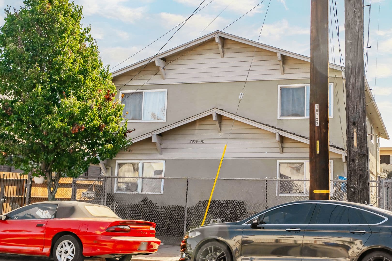 Oakland Apartment: 2268 35th Avenue