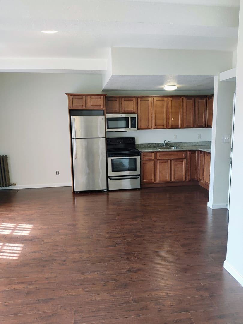 Oakland Apartment: 1715 High Street