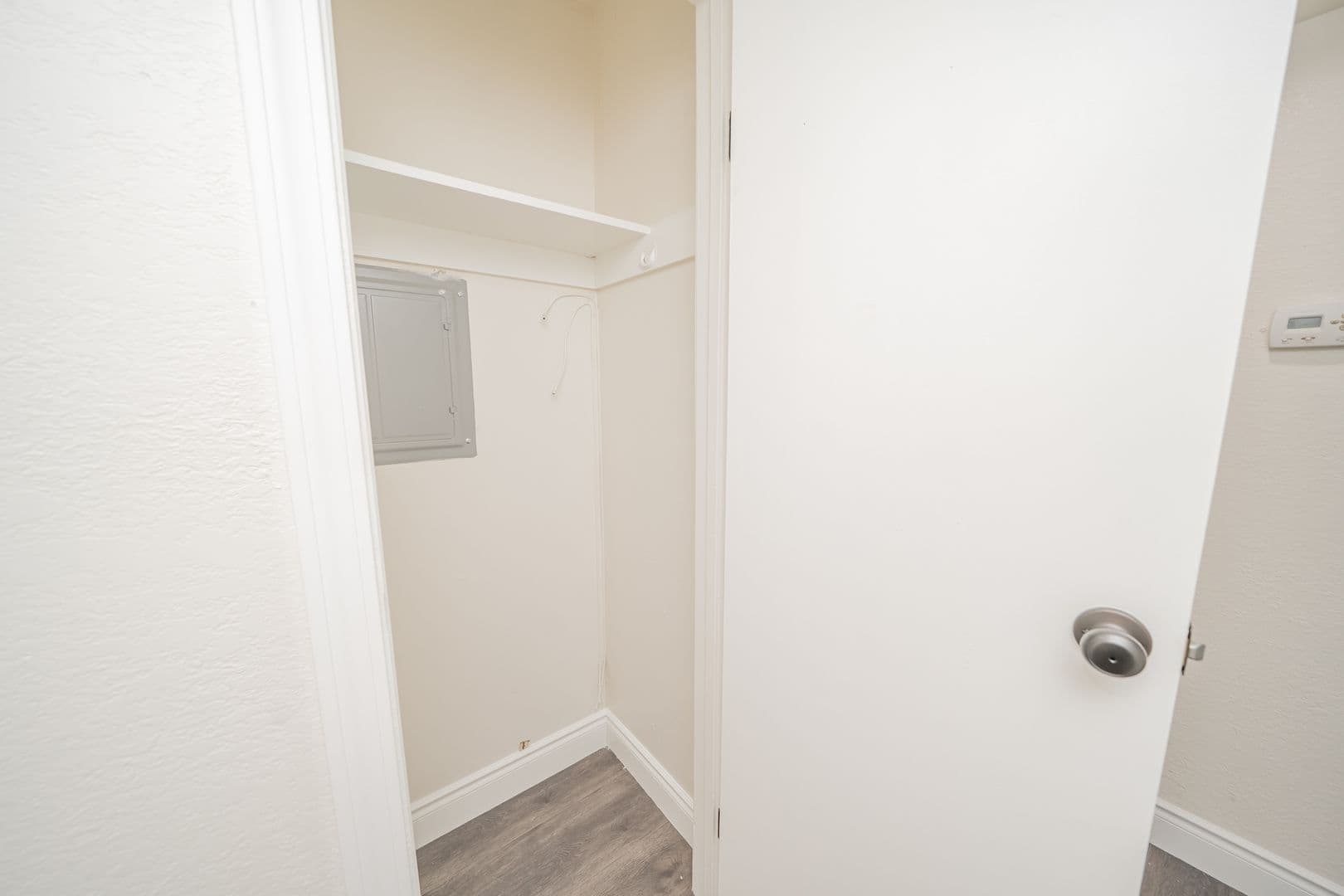Oakland Apartment: 3222 Delaware Street