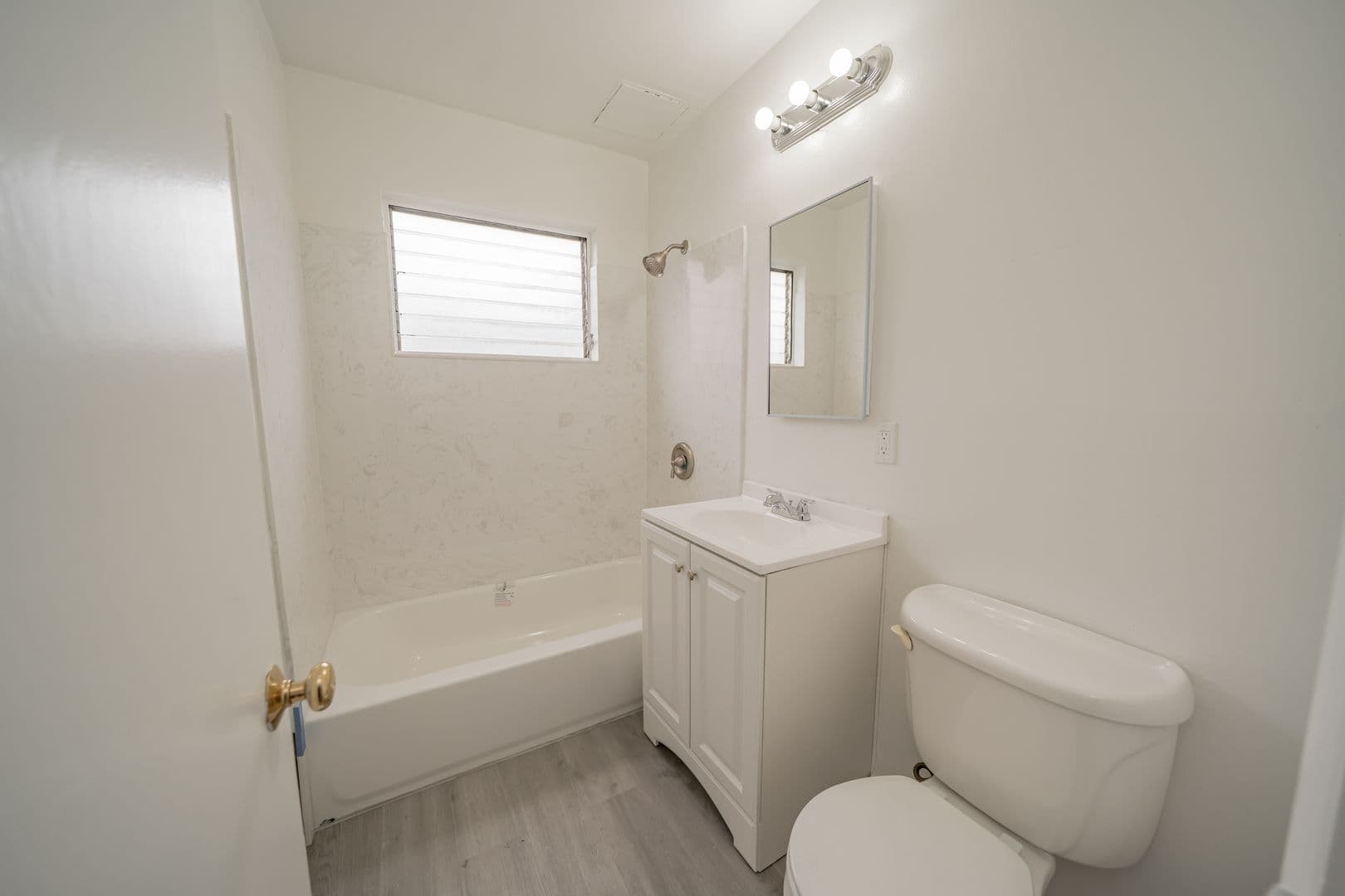 Hayward Apartment: 825 Orchard Avenue