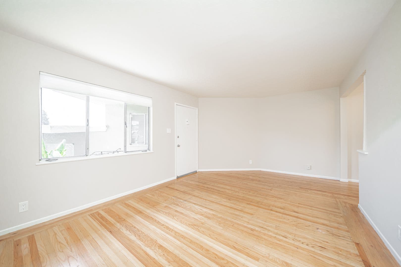 Oakland Apartment: 2275 Park Blvd