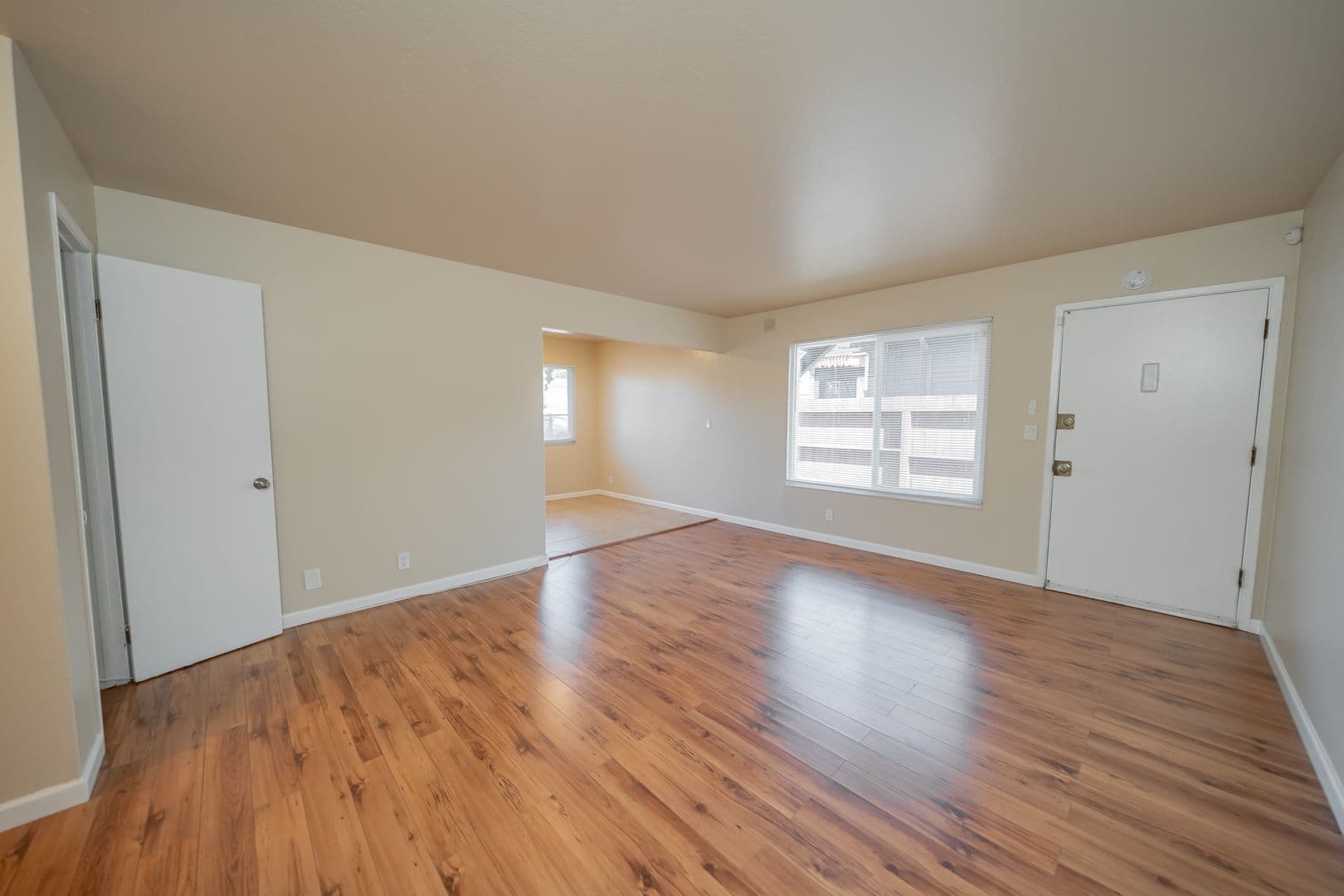 Oakland Apartment: 2268 35th Avenue