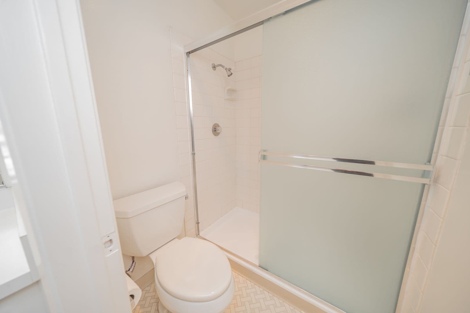 Oakland Apartment: 330 Adams Street