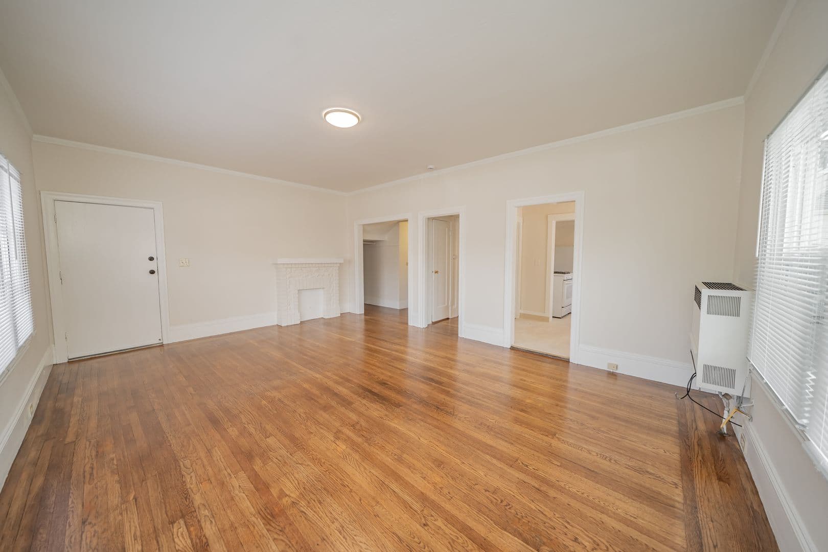 Oakland Apartment: 3115-3121 Davis Street
