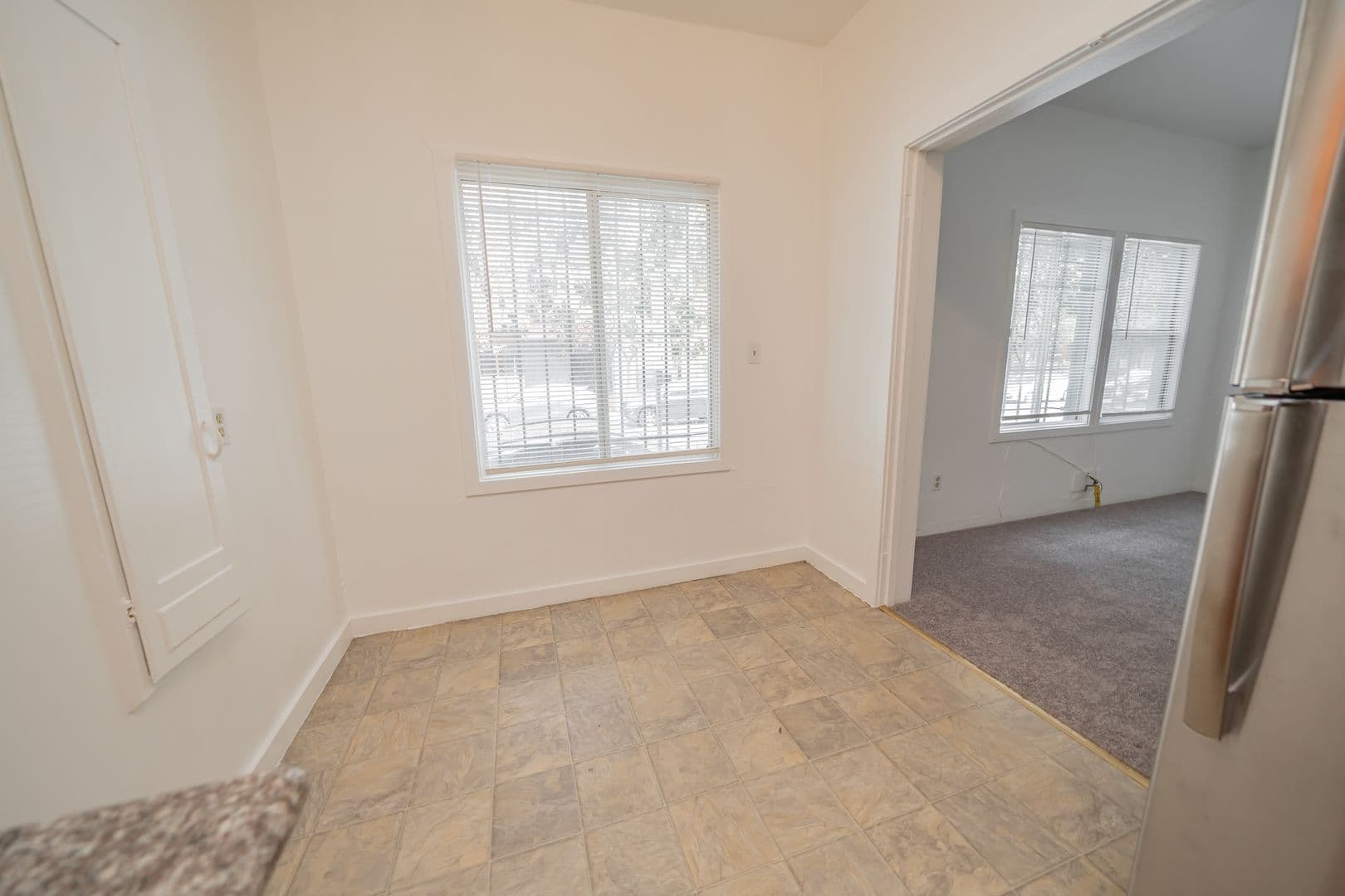 Oakland Apartment: 3267 Hollis St